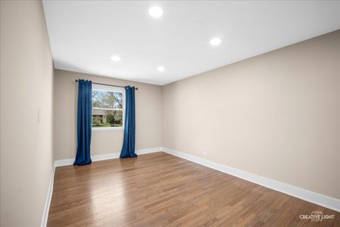 Tiny photo for 607 Grace Lane, Schaumburg, IL 60193 (MLS # 12626751)