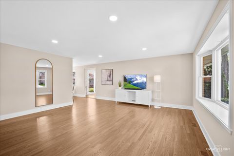 Tiny photo for 607 Grace Lane, Schaumburg, IL 60193 (MLS # 12626751)