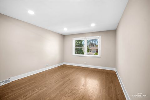 Tiny photo for 607 Grace Lane, Schaumburg, IL 60193 (MLS # 12626751)