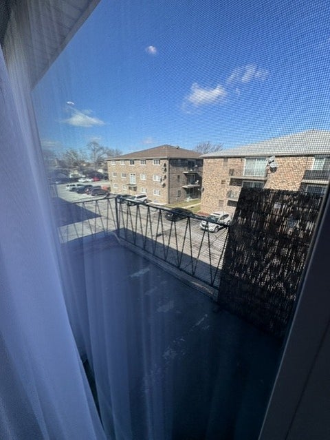 Tiny photo for 5846 W 77th Street #303, Burbank, IL 60459 (MLS # 12681839)