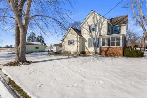 Tiny photo for 215 Chicago Street, Dewitt, IL 61735 (MLS # 12527617)
