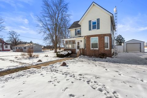 Tiny photo for 215 Chicago Street, Dewitt, IL 61735 (MLS # 12527617)