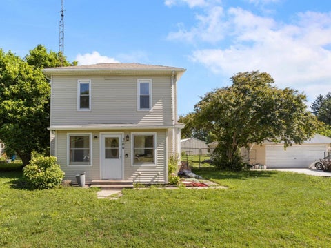 Photo of 209 E Griggs Street, Mansfield, IL 61854 (MLS # 12634281)