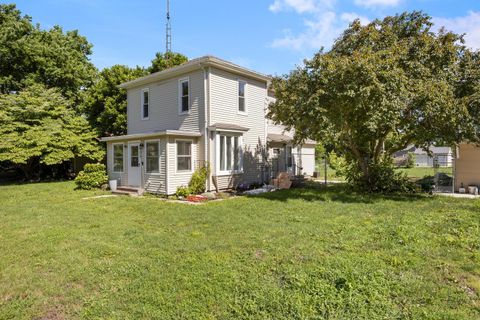 Tiny photo for 209 E Griggs Street, Mansfield, IL 61854 (MLS # 12634281)