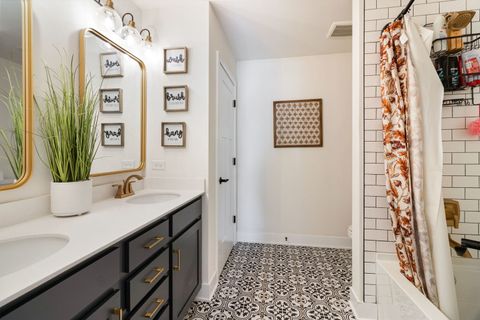 Tiny photo for 21042 Coventry Circle, Shorewood, IL 60404 (MLS # 12531850)