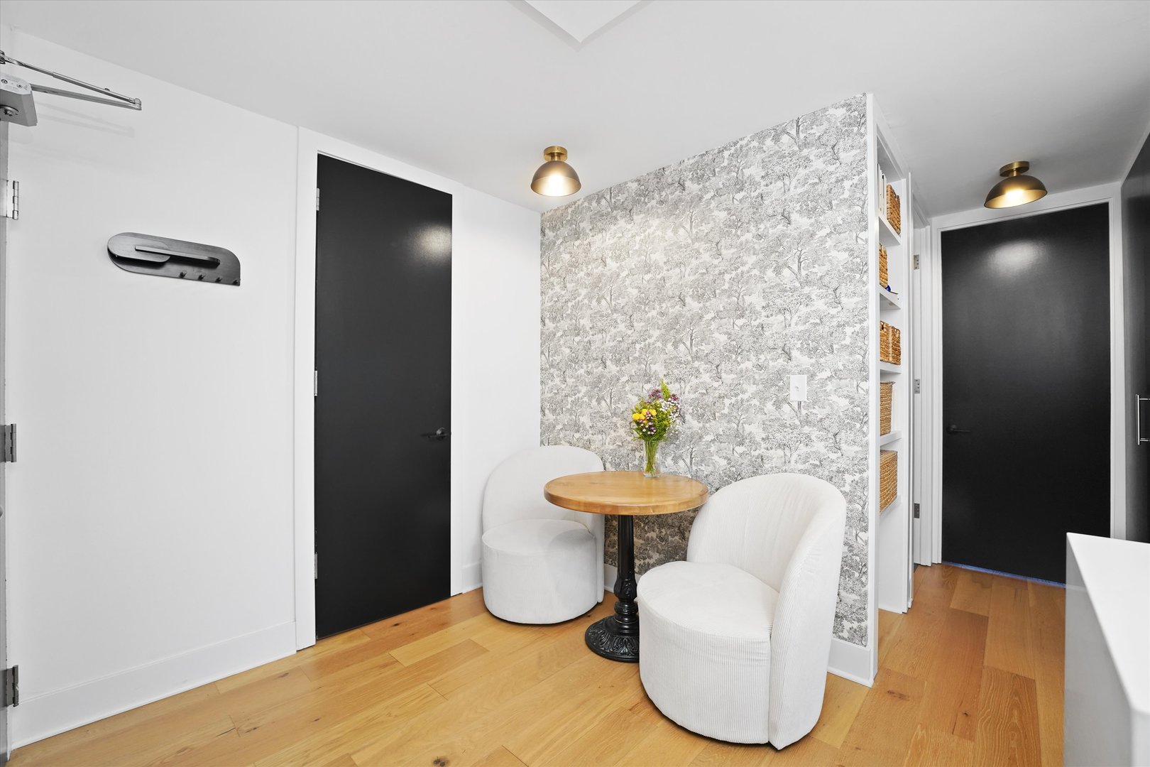 88 W Schiller Street 1001L