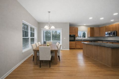 Tiny photo for 1160 Longwood Drive, Lisle, IL 60532 (MLS # 12597395)