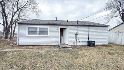 Tiny photo for 1703 Hedge Road, Champaign, IL 61821 (MLS # 12539206)