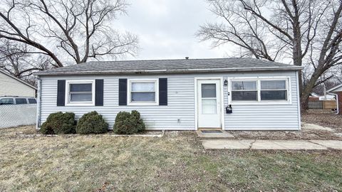 Tiny photo for 1703 Hedge Road, Champaign, IL 61821 (MLS # 12539206)