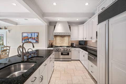 Tiny photo for 320 Woodley Road, Winnetka, IL 60093 (MLS # 12698685)