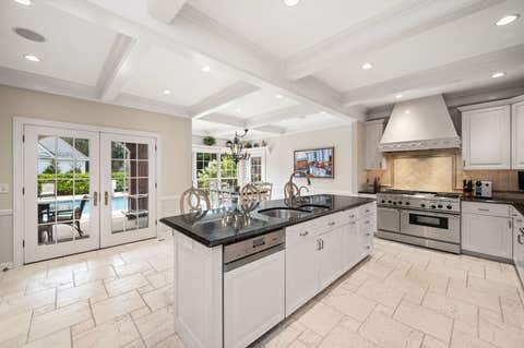 Tiny photo for 320 Woodley Road, Winnetka, IL 60093 (MLS # 12698685)