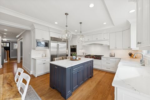 Tiny photo for 762 S Saylor Avenue, Elmhurst, IL 60126 (MLS # 12517113)