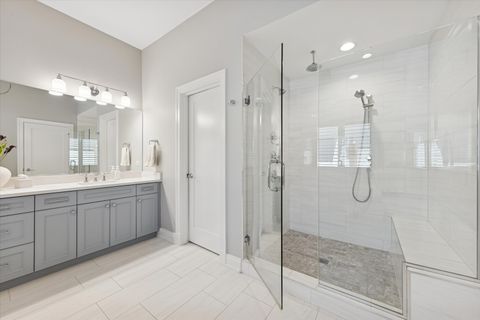 Tiny photo for 762 S Saylor Avenue, Elmhurst, IL 60126 (MLS # 12517113)