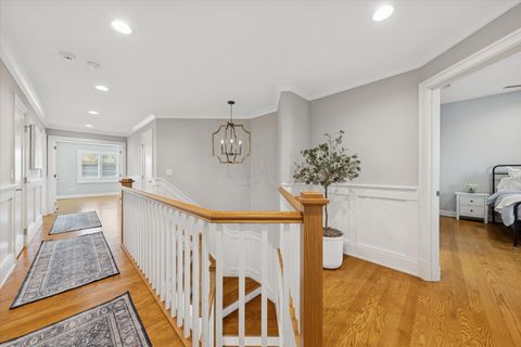 Tiny photo for 762 S Saylor Avenue, Elmhurst, IL 60126 (MLS # 12517113)