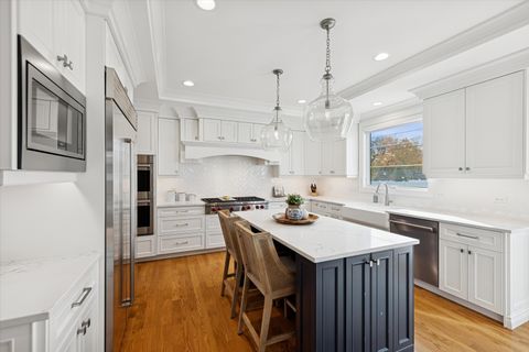 Tiny photo for 762 S Saylor Avenue, Elmhurst, IL 60126 (MLS # 12517113)