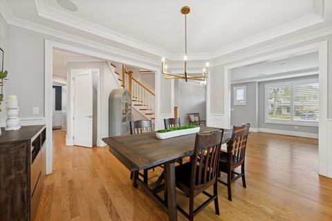 Tiny photo for 762 S Saylor Avenue, Elmhurst, IL 60126 (MLS # 12517113)