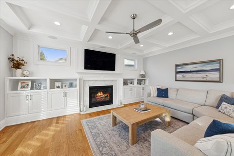 Tiny photo for 762 S Saylor Avenue, Elmhurst, IL 60126 (MLS # 12517113)