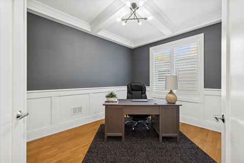 Tiny photo for 762 S Saylor Avenue, Elmhurst, IL 60126 (MLS # 12517113)