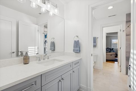 Tiny photo for 762 S Saylor Avenue, Elmhurst, IL 60126 (MLS # 12517113)