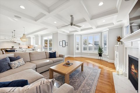 Tiny photo for 762 S Saylor Avenue, Elmhurst, IL 60126 (MLS # 12517113)