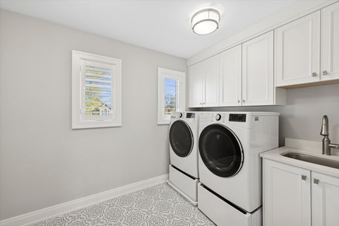 Tiny photo for 762 S Saylor Avenue, Elmhurst, IL 60126 (MLS # 12517113)