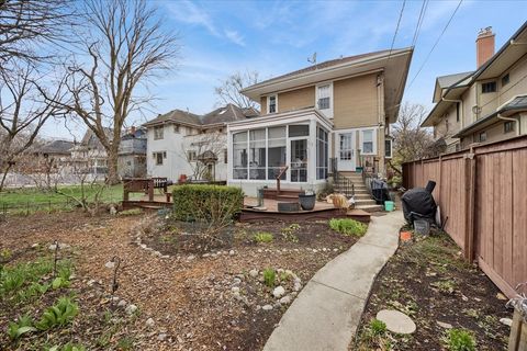 Tiny photo for 426 N Scoville Avenue, Oak Park, IL 60302 (MLS # 12575932)