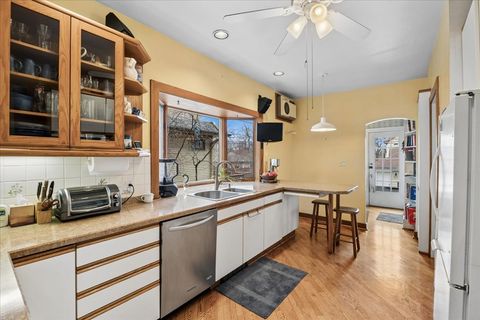 Tiny photo for 426 N Scoville Avenue, Oak Park, IL 60302 (MLS # 12575932)