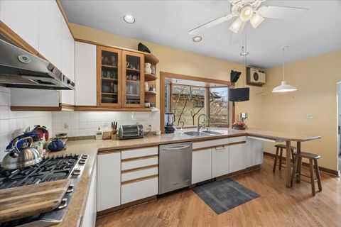 Tiny photo for 426 N Scoville Avenue, Oak Park, IL 60302 (MLS # 12575932)