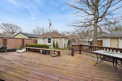 Tiny photo for 426 N Scoville Avenue, Oak Park, IL 60302 (MLS # 12575932)