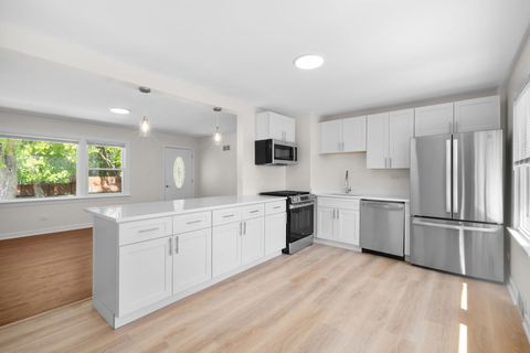 Tiny photo for 6207 W Eastwood Avenue, Chicago, IL 60630 (MLS # 12635900)