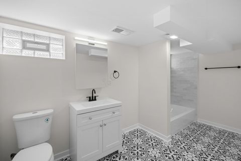Tiny photo for 6207 W Eastwood Avenue, Chicago, IL 60630 (MLS # 12635900)