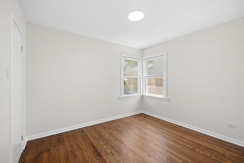 Tiny photo for 6207 W Eastwood Avenue, Chicago, IL 60630 (MLS # 12635900)