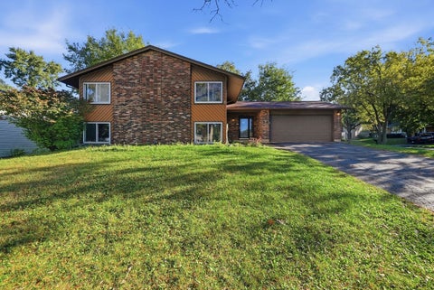 Tiny photo for 714 Dorchester Drive, Bolingbrook, IL 60440 (MLS # 12731356)