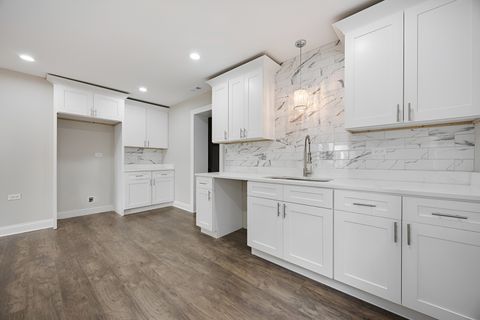 Tiny photo for 16145 Honore Avenue, Markham, IL 60428 (MLS # 12582292)