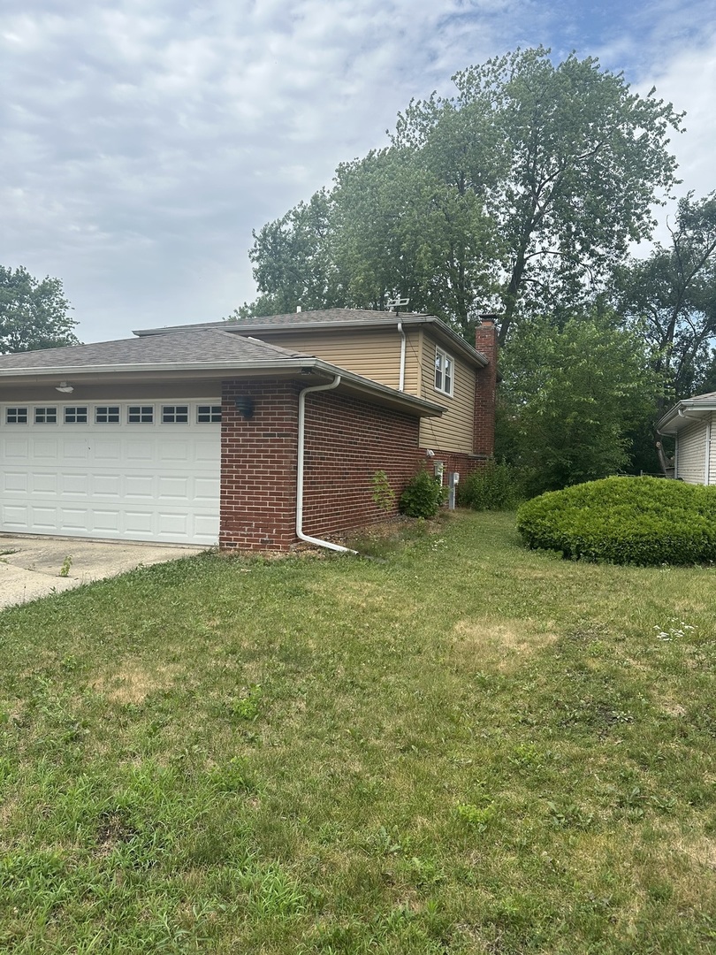562 Willow Road