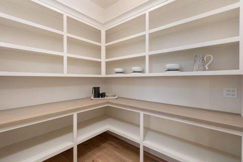 Tiny photo for 707 Thornwood Drive, Naperville, IL 60540 (MLS # 12610602)