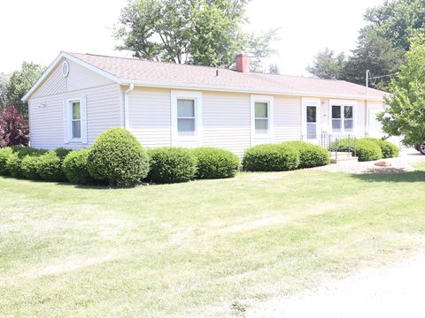 Photo of 312 Dixon Street, Streator, IL 61364 (MLS # 12670453)