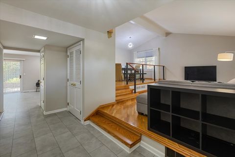 Tiny photo for 2624 N Prindle Avenue, Arlington Heights, IL 60004 (MLS # 12471416)