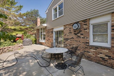 Tiny photo for 2624 N Prindle Avenue, Arlington Heights, IL 60004 (MLS # 12471416)