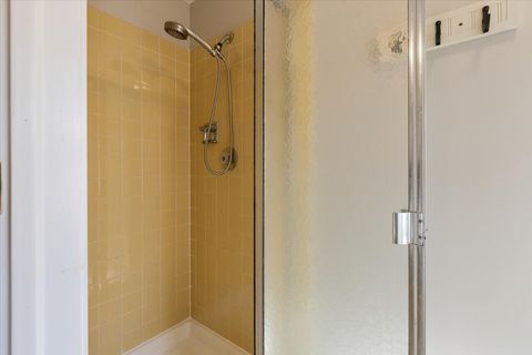 Tiny photo for 2624 N Prindle Avenue, Arlington Heights, IL 60004 (MLS # 12471416)