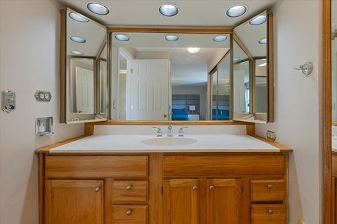 Tiny photo for 2624 N Prindle Avenue, Arlington Heights, IL 60004 (MLS # 12471416)