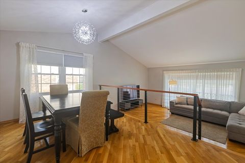 Tiny photo for 2624 N Prindle Avenue, Arlington Heights, IL 60004 (MLS # 12471416)