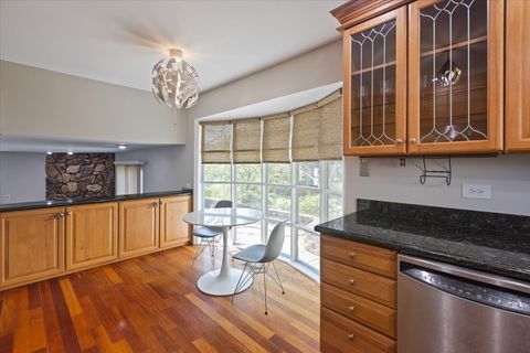 Tiny photo for 2624 N Prindle Avenue, Arlington Heights, IL 60004 (MLS # 12471416)