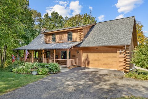 Photo of 707 Quinn Road, McHenry, IL 60051 (MLS # 12489284)