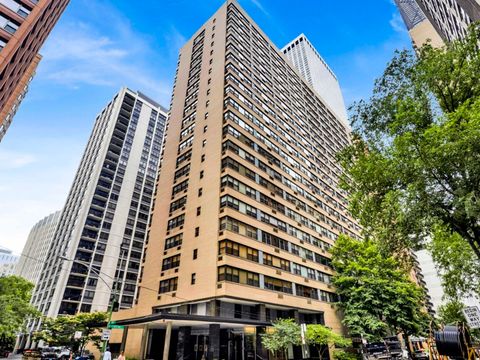 Photo of 850 N DeWitt Place #7K, Chicago, IL 60611 (MLS # 12669886)