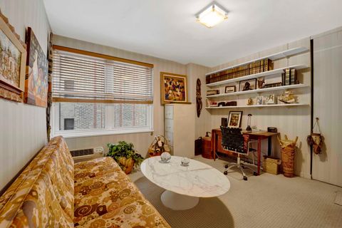 Tiny photo for 850 N DeWitt Place #7K, Chicago, IL 60611 (MLS # 12669886)