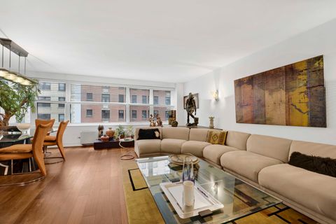 Tiny photo for 850 N DeWitt Place #7K, Chicago, IL 60611 (MLS # 12669886)