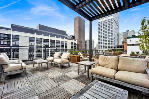Tiny photo for 850 N DeWitt Place #7K, Chicago, IL 60611 (MLS # 12669886)