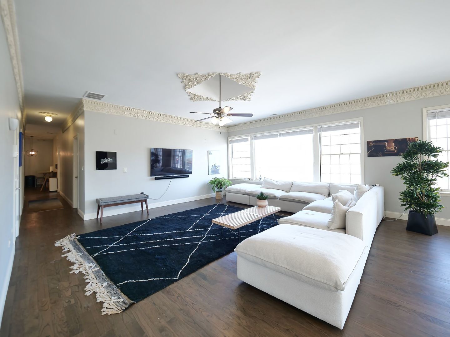 4758 N Ashland Avenue