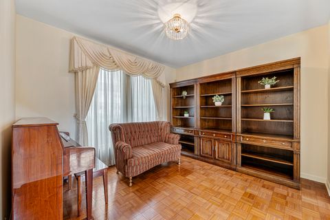 Tiny photo for 751 Williams Way, Vernon Hills, IL 60061 (MLS # 12611551)